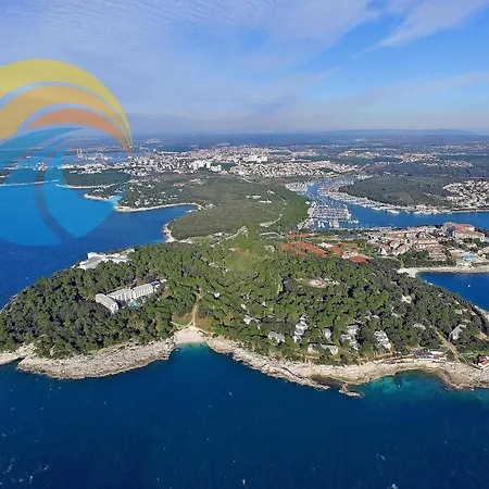 Apartment Fuer 6 Personen Ca 52 Qm In Pula, Istrien Istrische Riviera *